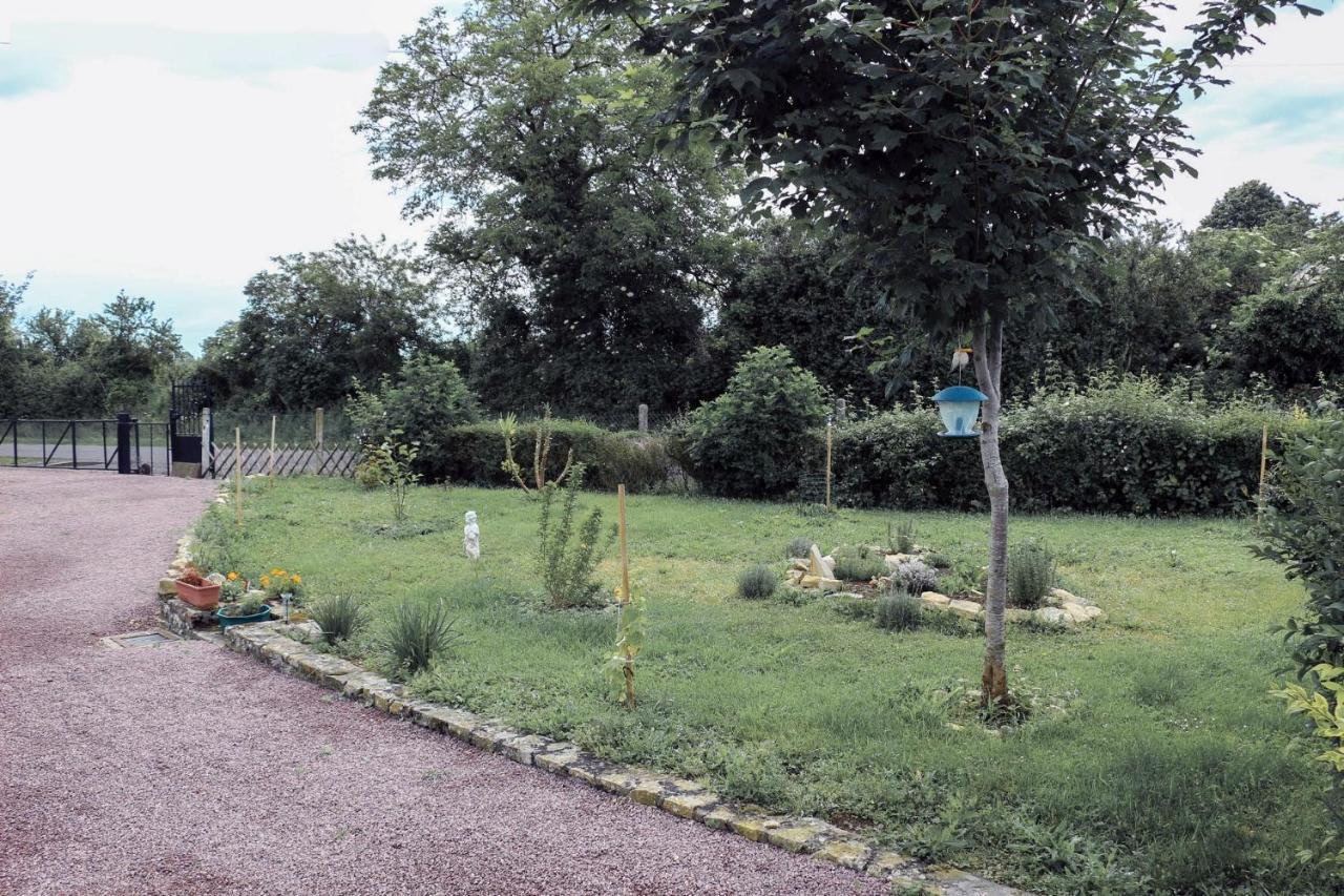 Le Pre De Luceau Bed and Breakfast Blet Eksteriør billede